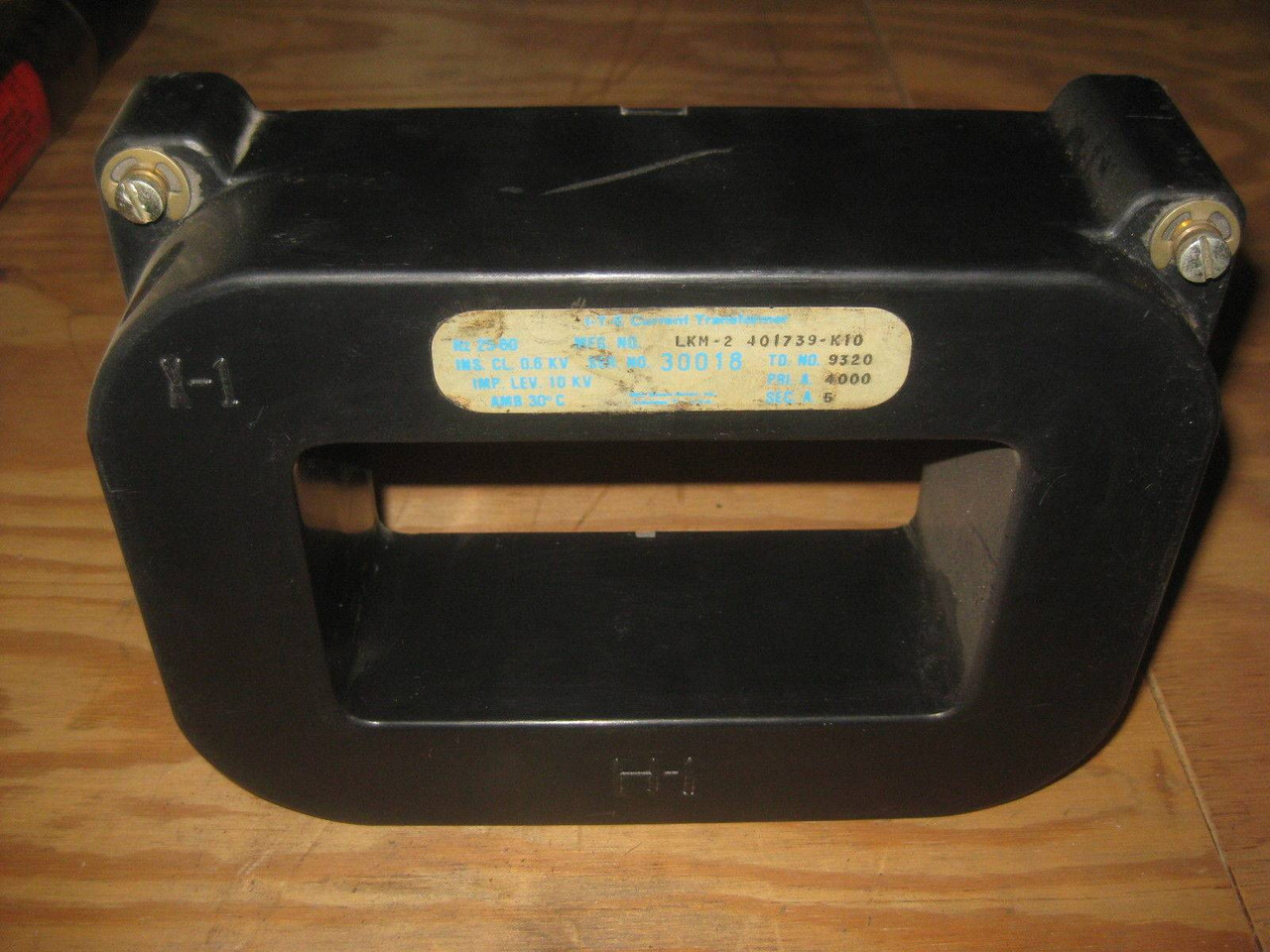 ITE LKM-2 Current Transformer 4000:5 401739-K10 LKM2 5A (EBI2591-3)