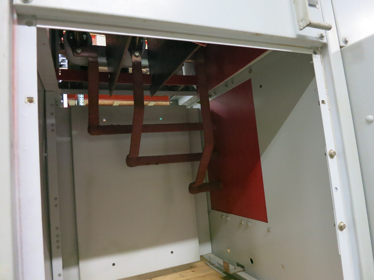 GE 13.8kV - 15.5kV Load Interrupter Manual Transfer Switch 600A Disconnect 100E (DW5161-1)