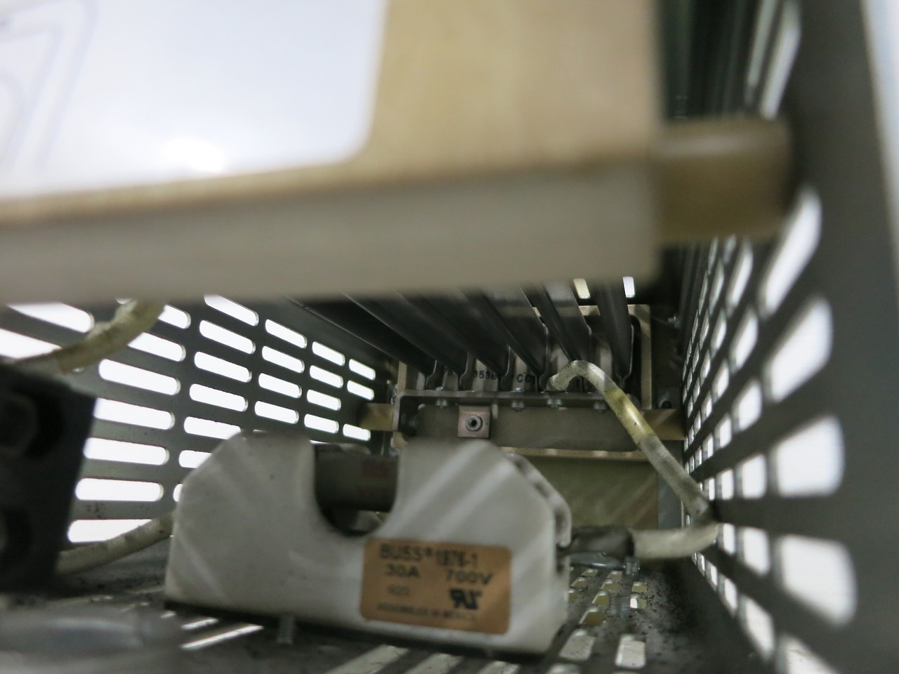 Allen Bradley 2090-SR120-09 Ultra Shunt Module 900W Ser A 400/800VDC 2090SR12009 (DW5171-1)