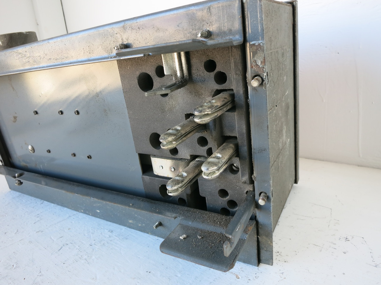 ITE XLFJ4225 150A 600V XL Breaker Bus Plug Busway Switch 3P4W 150 Amp XJ-L XLVB (DW5192-6)