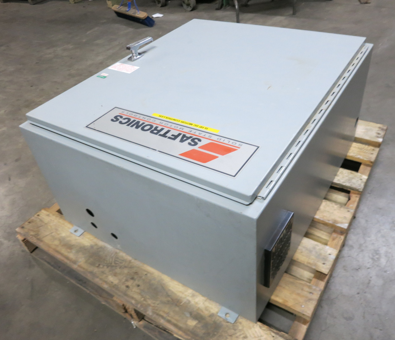 Saftronics DC12-50-2 15 HP DC Motor Controller Drive Solid State Control AA1200 (DW5213-1)