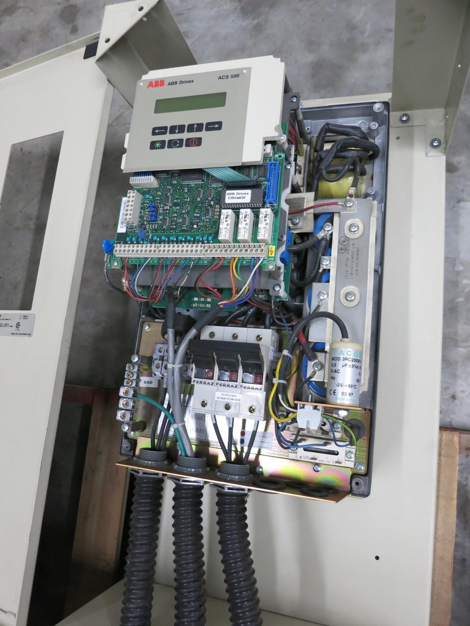 ABB ACH501-020-4-N0P2 20HP AC VS Drive 3PH 480V ACH-500 20 HP Bypass 27A (DW5216-1)