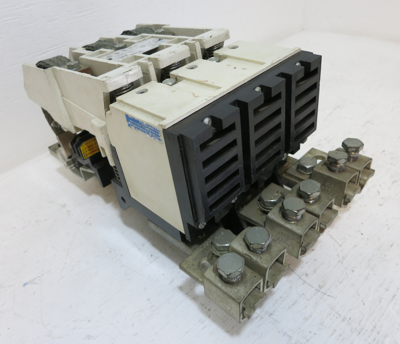 Westinghouse A200M6CX Size 6 Motor Contactor 2051A93G03 480V Coil A200M6-CX (DW5223-1)