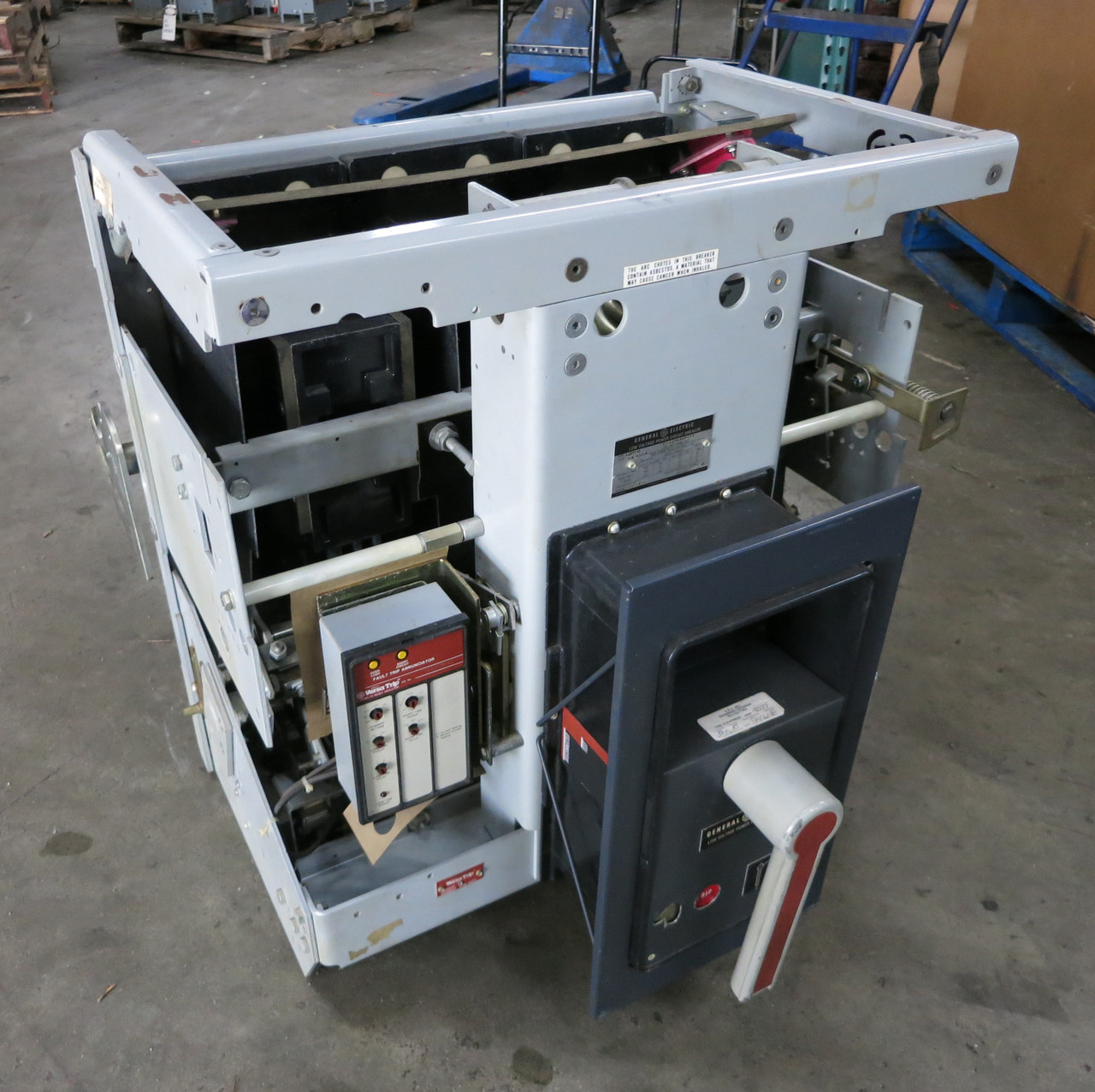 Image of GE AKR-6D-75 3200A MO Circuit Breaker LS Microversa Trip TA9VT32MA1 3200 Amp