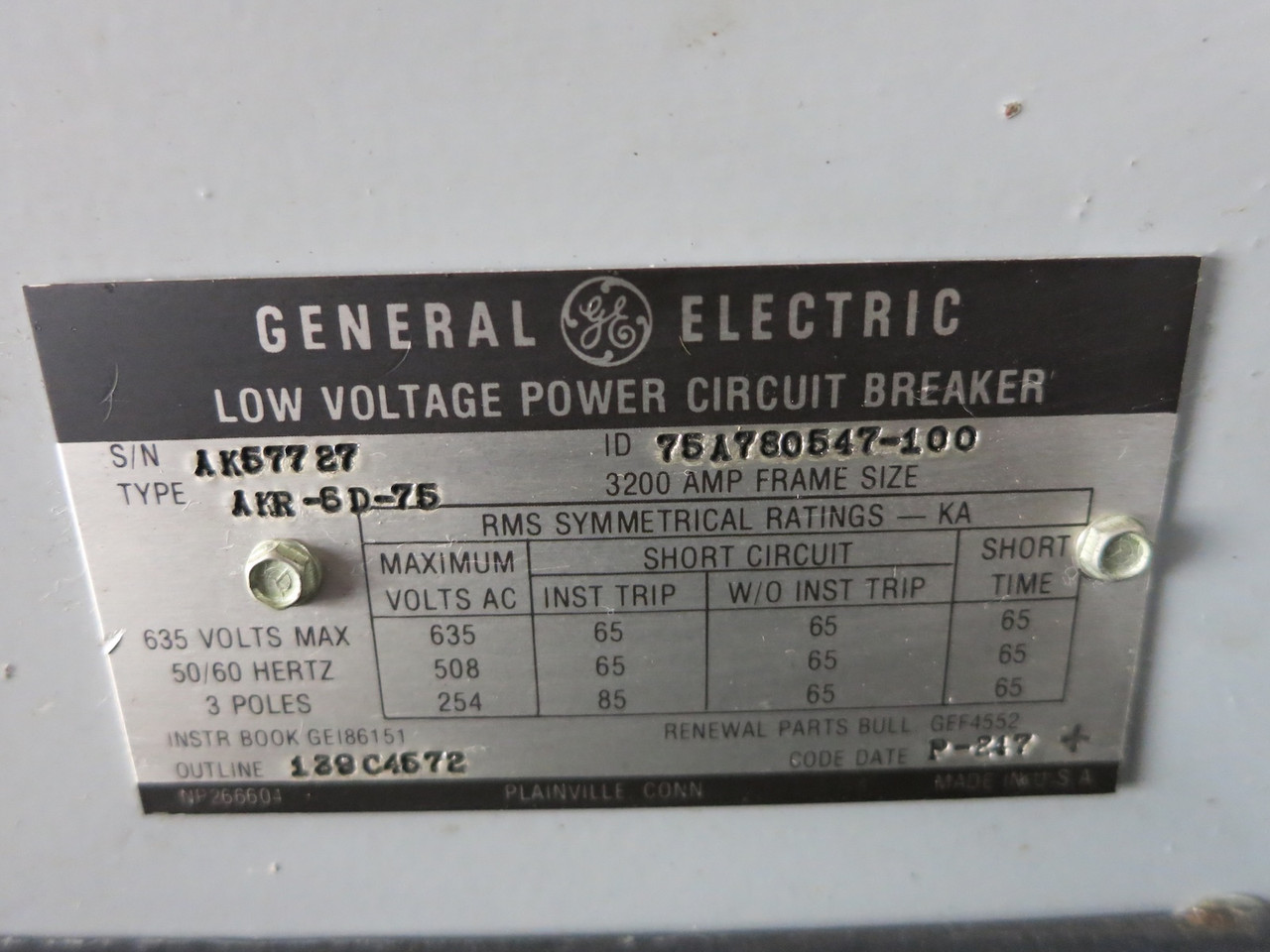 GE AKR-6D-75 3200A MO Circuit Breaker LS Microversa Trip TA9VT32MA1 3200 Amp (DW5224-2)