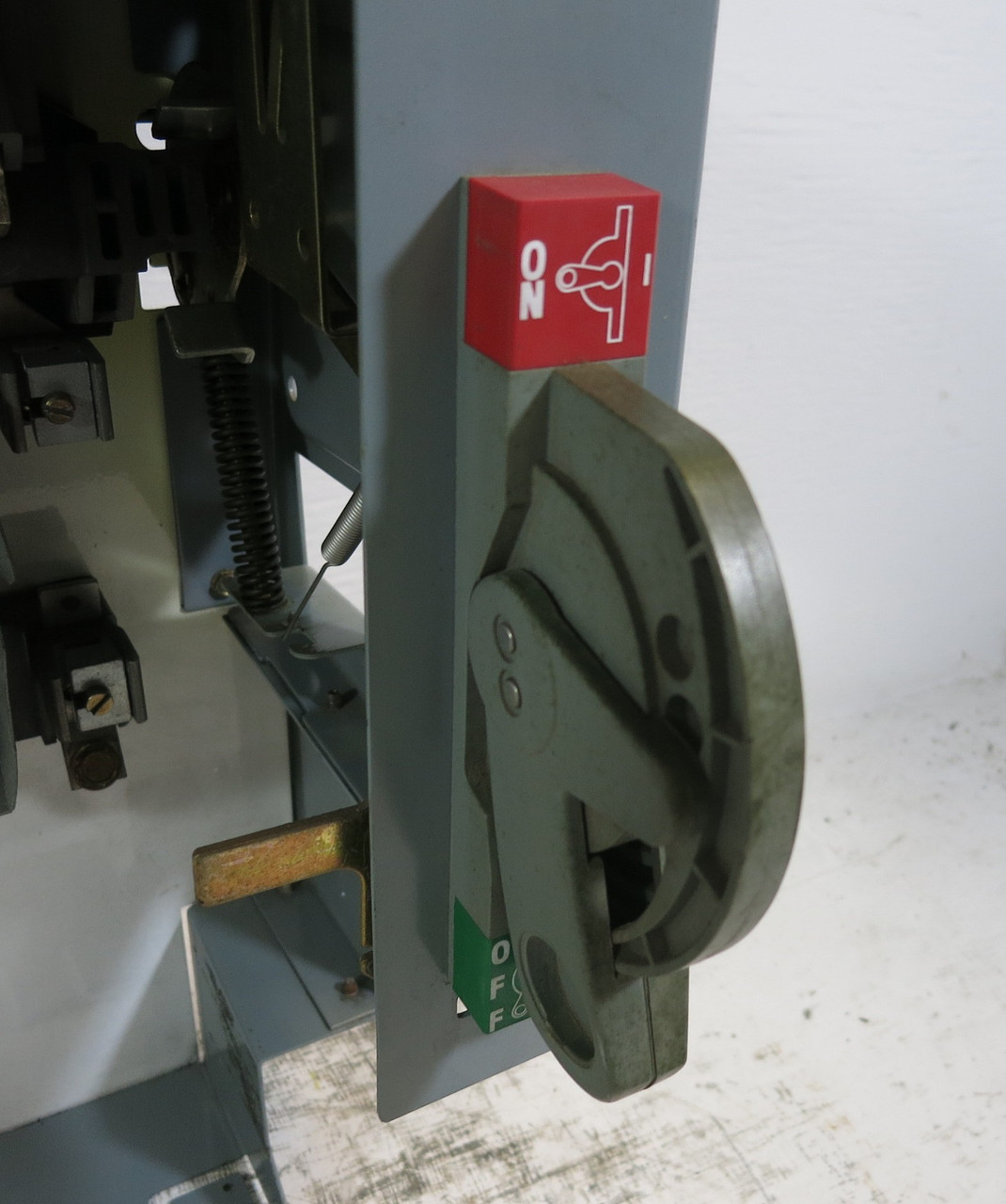 Allen Bradley 2100 Centerline 18" 100A Fusible Feeder MCC Bucket 100 Amp (BJ0353-6)