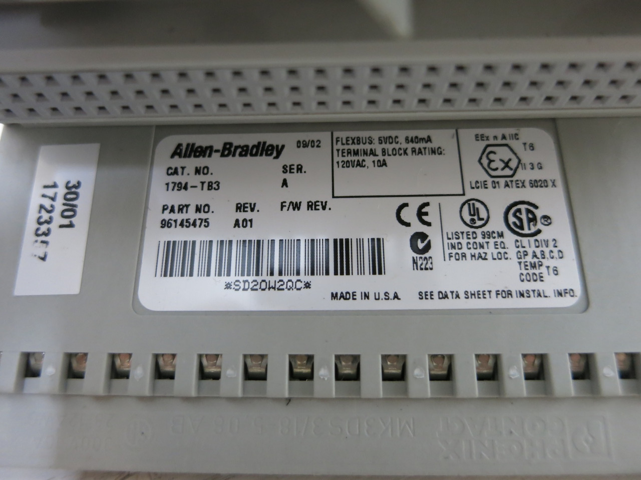 Allen Bradley 1794-OE4 Ser B Flex I/O Analog Output PLC Module 1794-TB3 Base (DW5338-1)