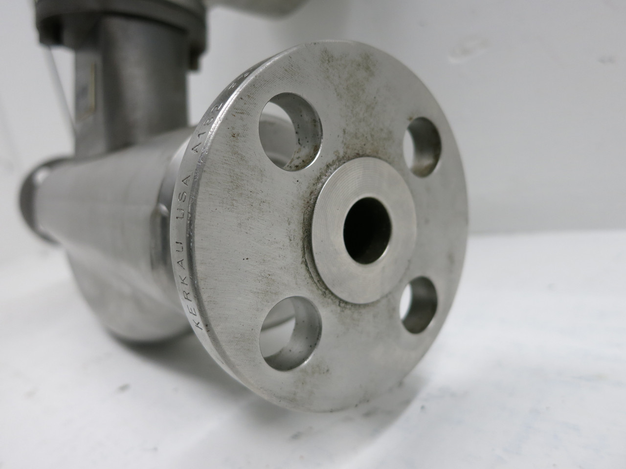 Endress Hauser Promass 80 F 80F15-AAASAARBBAA8 1/2" Flowmeter Transmitter .5 (DW5402-4)