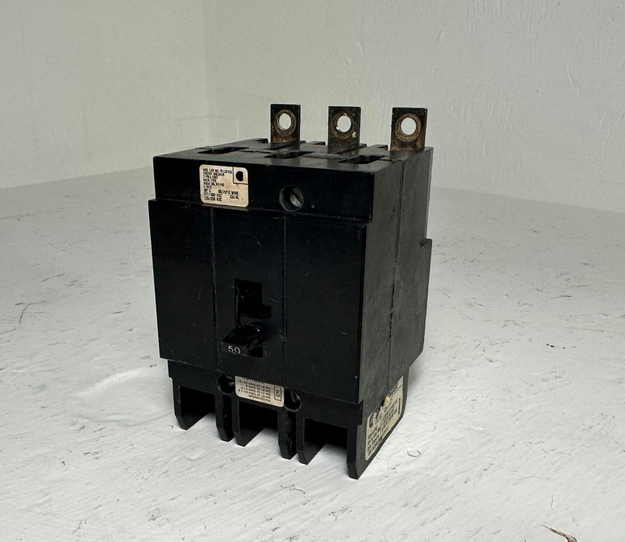 Image of Challenger CH3050 50A 3P Circuit Breaker 480/277 VAC 3 Pole 50 Amp flaw