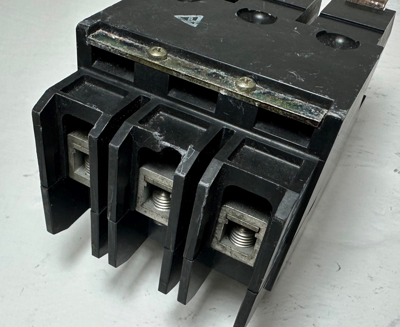 Challenger CH3050 50A 3P Circuit Breaker 480/277 VAC 3 Pole 50 Amp flaw (EM4720-1)
