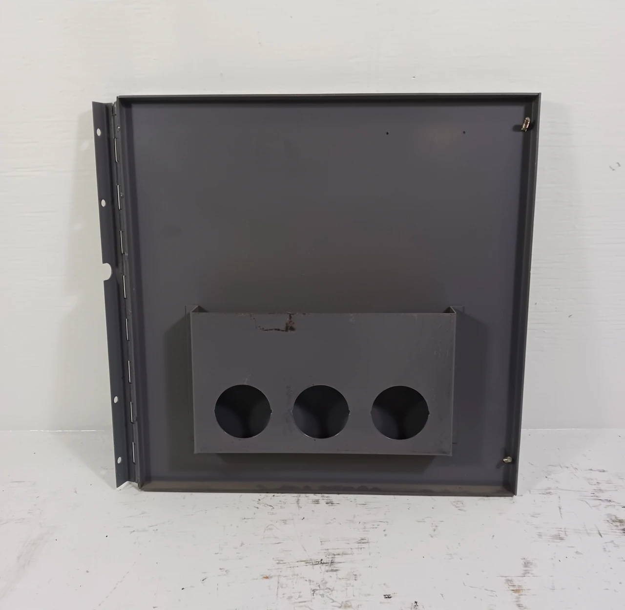 Square D Model 3 18" MCC Blank Door 18 Inch Motor Control Center Bucket 8999 (BJ0420-1)