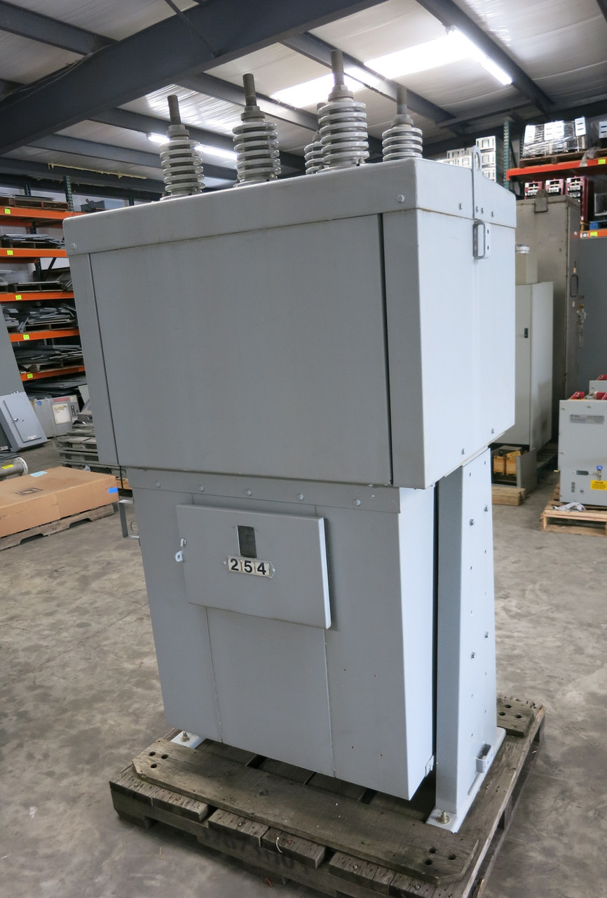 Westinghouse Type R4 1200A 15.5 kV Vacuum Circuit Breaker 1200 Amp 15kV R (DW5427-1)