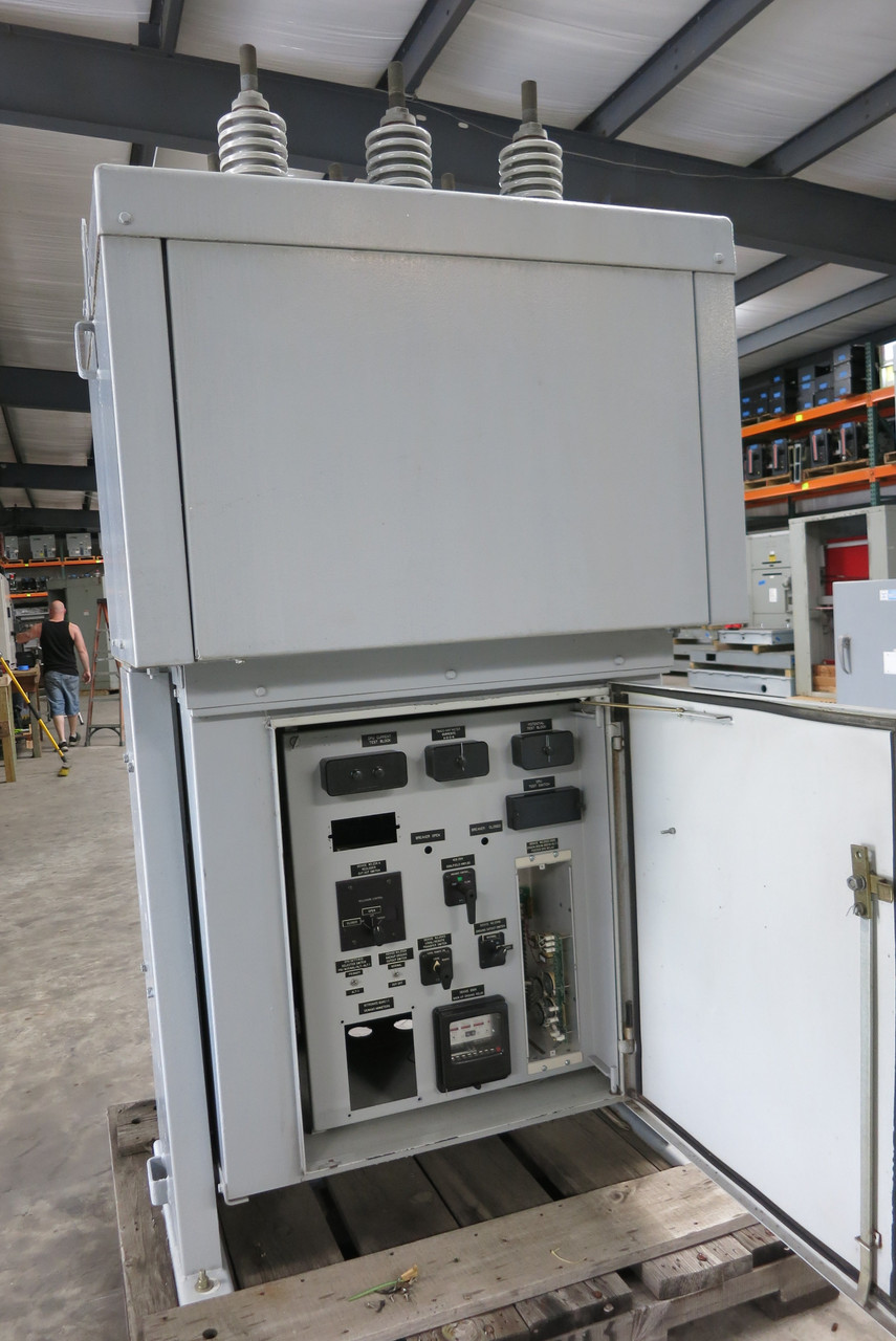 Westinghouse Type R4 1200A 15.5 kV Vacuum Circuit Breaker 1200 Amp 15kV R (DW5427-1)