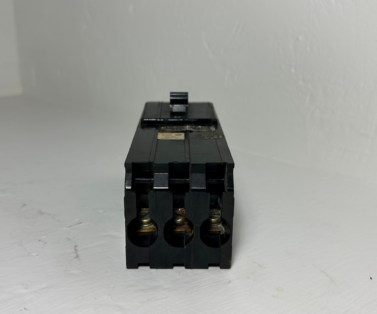 Square D QIB390 90A Molded Case Circuit Breaker 240 VAC Type QIB 3 Pole 90 Amp (EM4733-1)