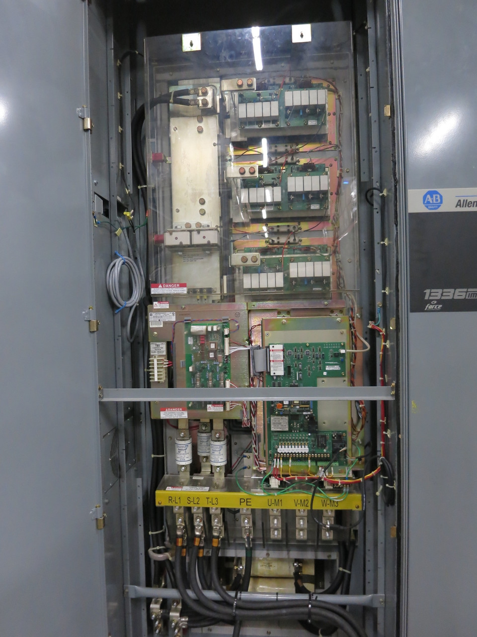 Allen Bradley 1336E-BP350-AN-EN-NCM-L6 350 HP VS Drive 1336 Impact Force 480V 12 (DW5451-1)