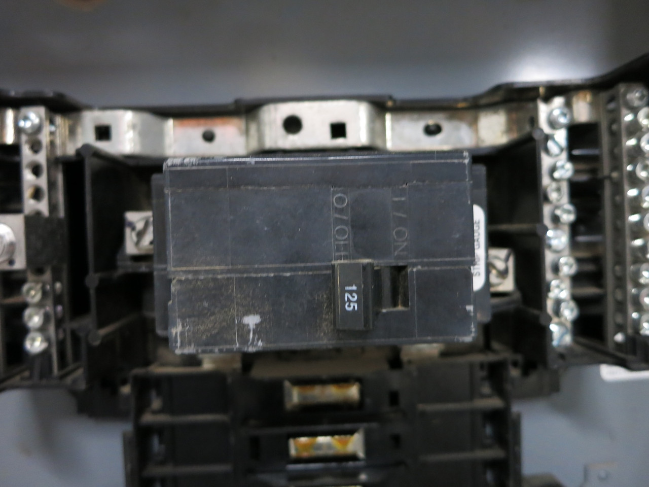 Square D QO Load Center 1PH 125A Main Breaker Panel Board 120/240V 20 Circuit 3R (DW5468-15)