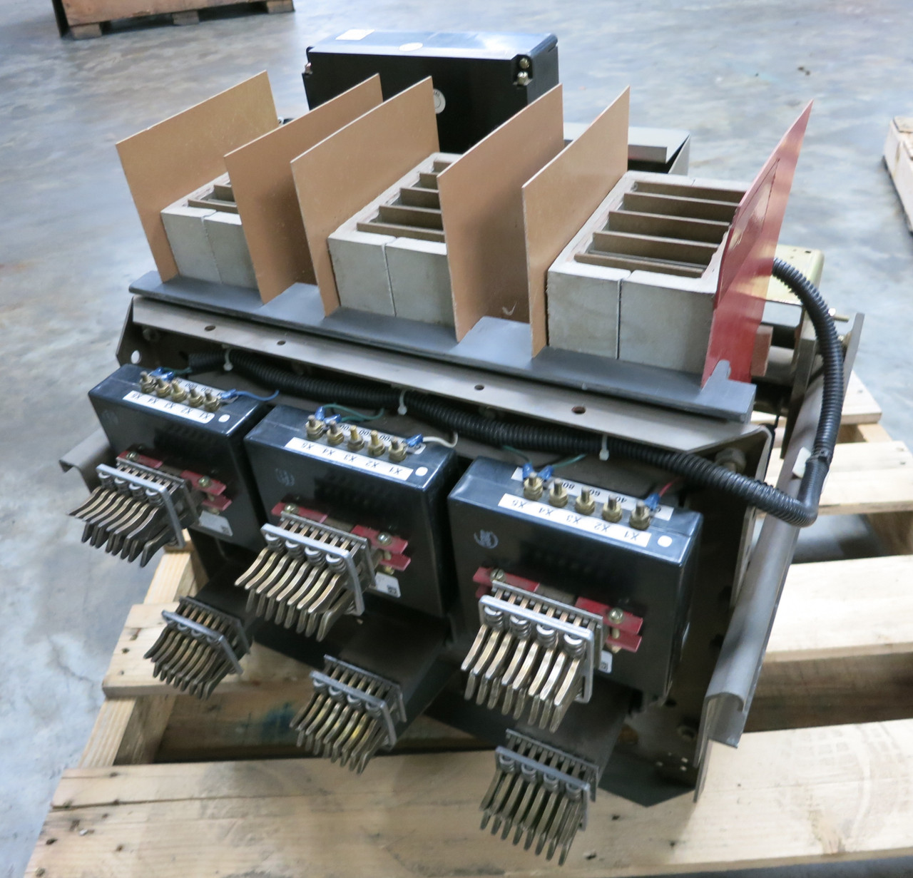 Allis-Chalmers LA-1600 1600A Air Breaker LSIG RMS Trip Unit Xfmr 1600:1 Digitrip (DW5482-1)
