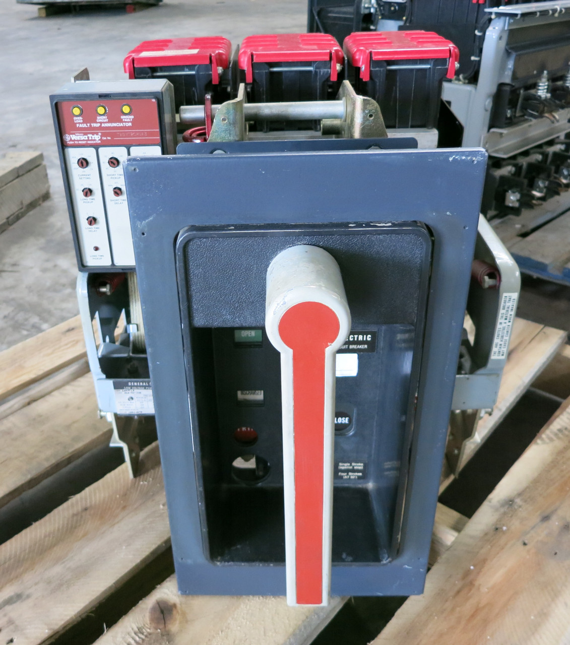 GE AKR-6D-30H 800A/600A MO Power Air Breaker TA9VT20MGA3 LSG Trip Unit 800 Amp (DW5488-3)