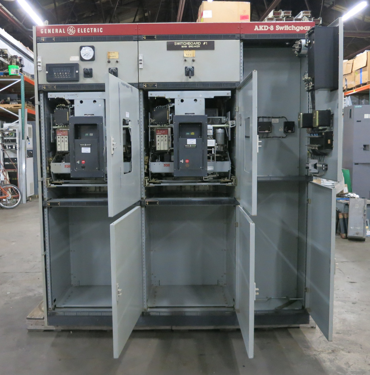 GE 3200A AKD-8 Power Breaker Switchgear AKR-6D-75 Transfer Switch 3200 Amp 480V (DW5497-1)