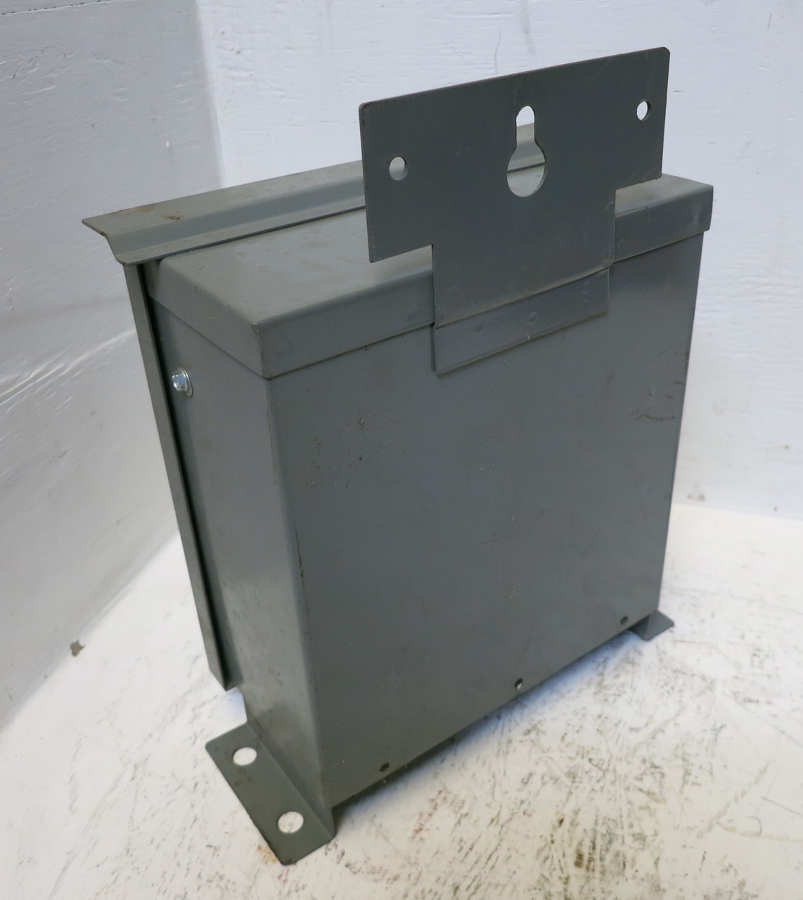 Steelman M005KVAR480F Power Factor Correction Capacitors 5 kVAR 480 V 3PH (DW5501-1)