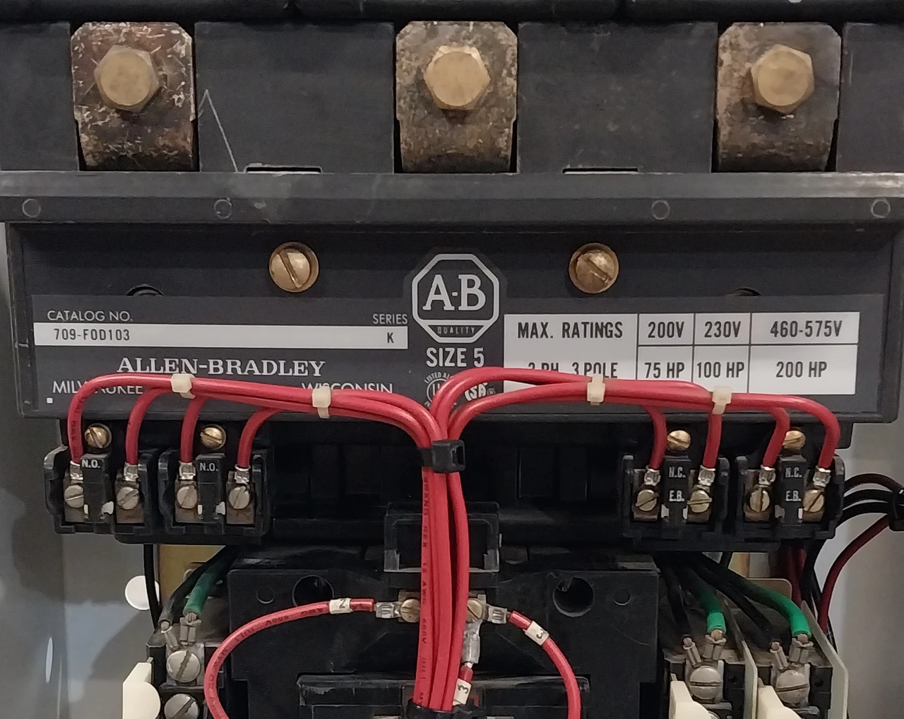 Siemens 100A Main Breaker S1 Panelboard 208Y/120V 3PH 4W 100 Amp S1C18BL100CTS (BJ0473-1)