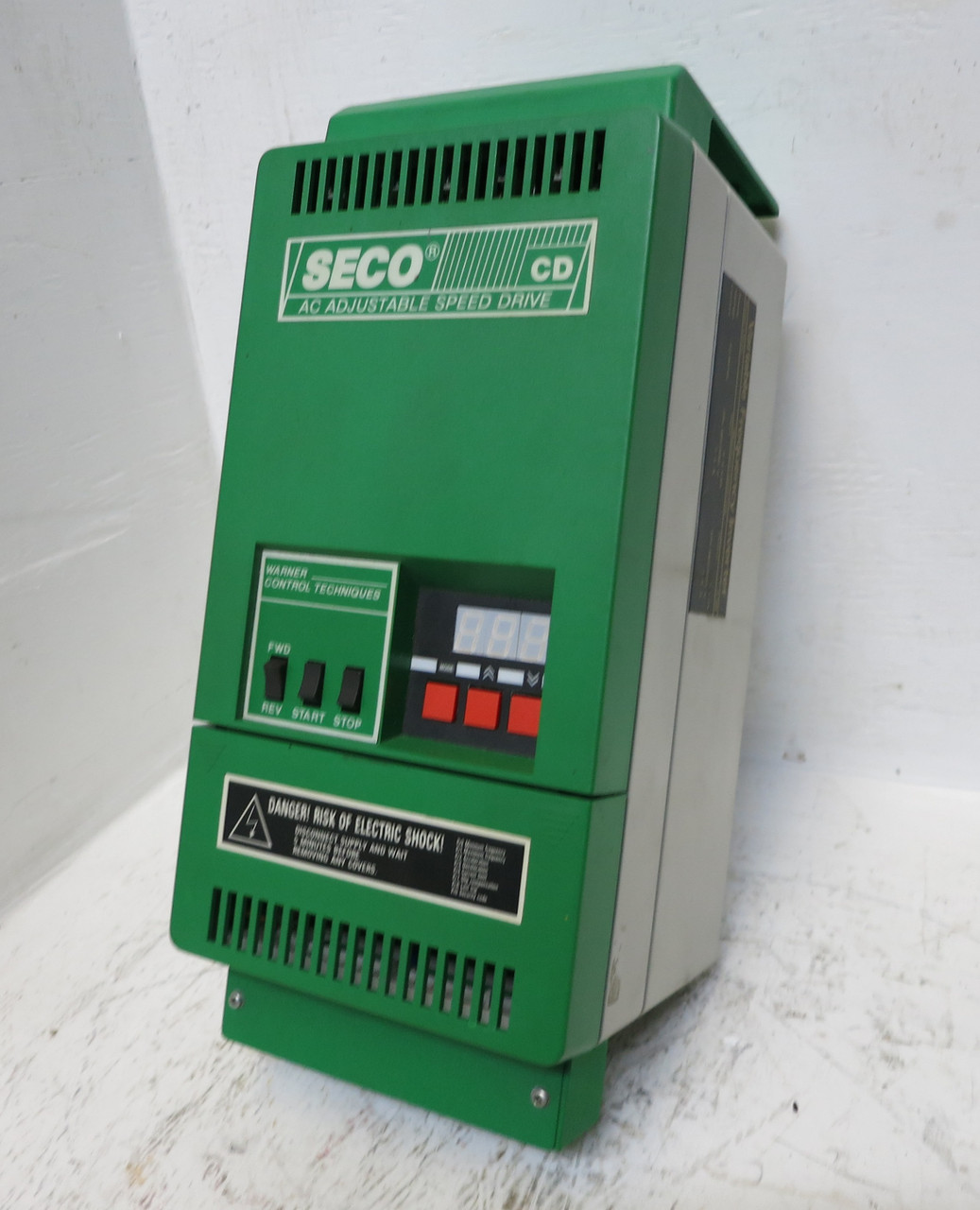 NEW SECO CD02 Variable Frequency Inverter VS Drive 2 HP 480V Warner CDO2 Speed (DW5522-1)