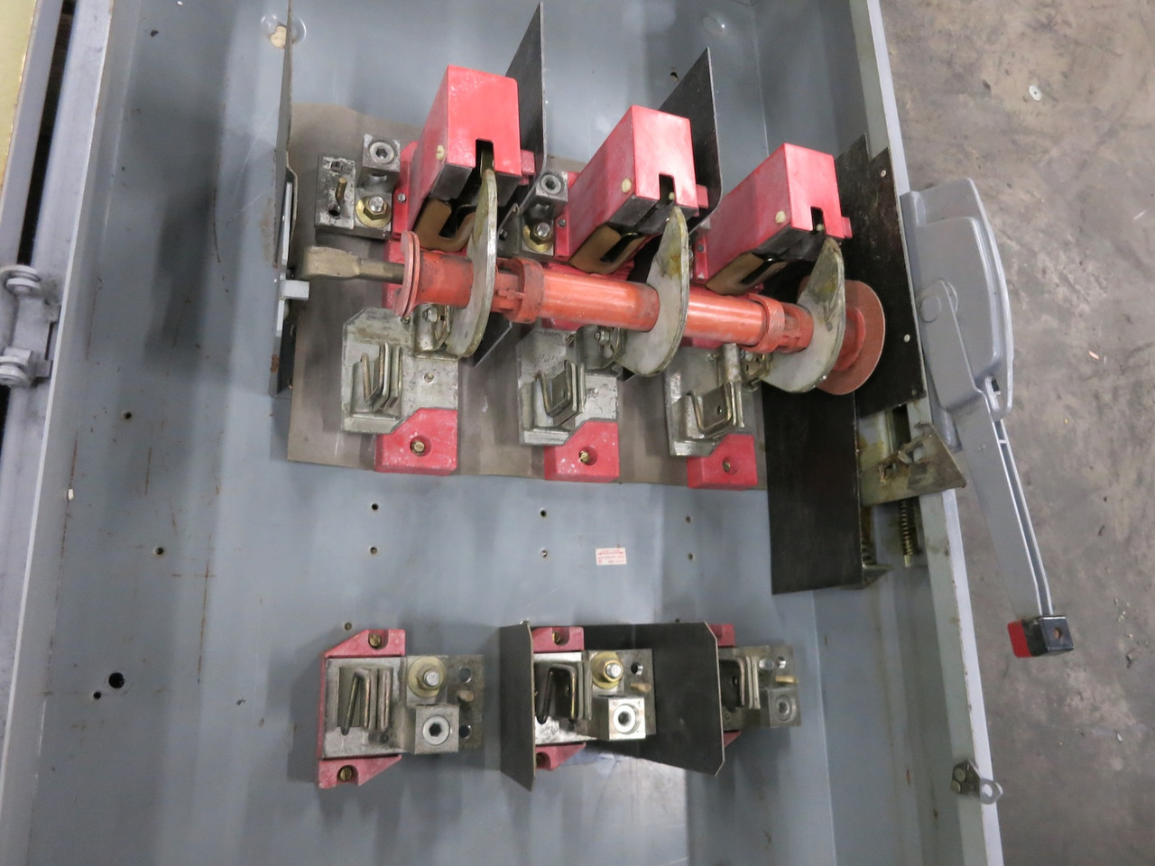 Square D H365 400A 600V Fusible Heavy Duty Safety Switch Disconnect 400 Amp E1 (DW5569-1)