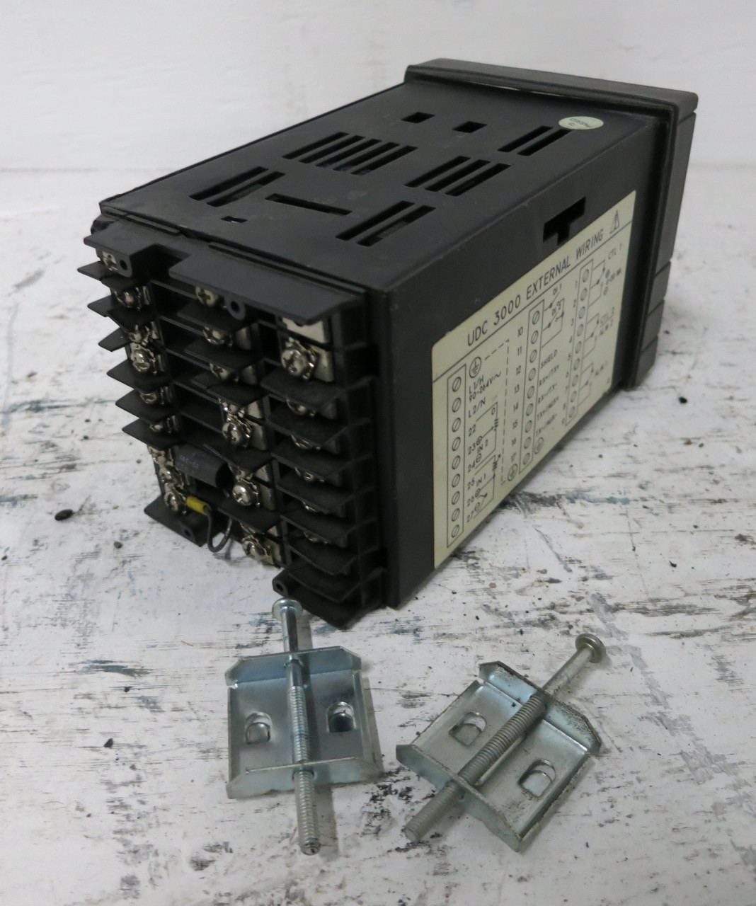 Honeywell DC300K-0-100-20-000-0 UDC3000 Versa-Pro Digital Limit Controller (DW5571-1)