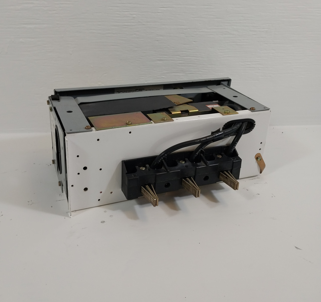 GE 8000 60A Fusible 6" MCC Feeder Bucket 60 Amp (BJ0492-5)