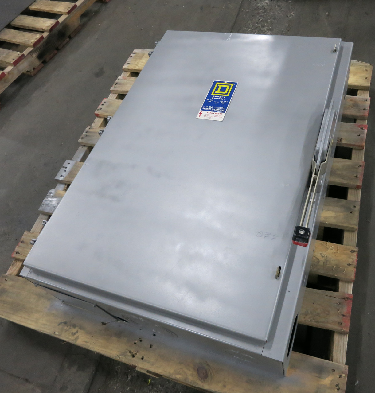 Image of Square D H325 400A 240V Fusible Safety Switch Disconnect 400 Amp H-325 D2