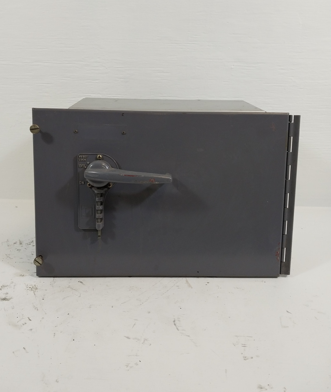 Square D Model 3 100A Breaker Feeder 12" MCC Bucket 100 Amp Class 8999 989716 (BJ0501-1)