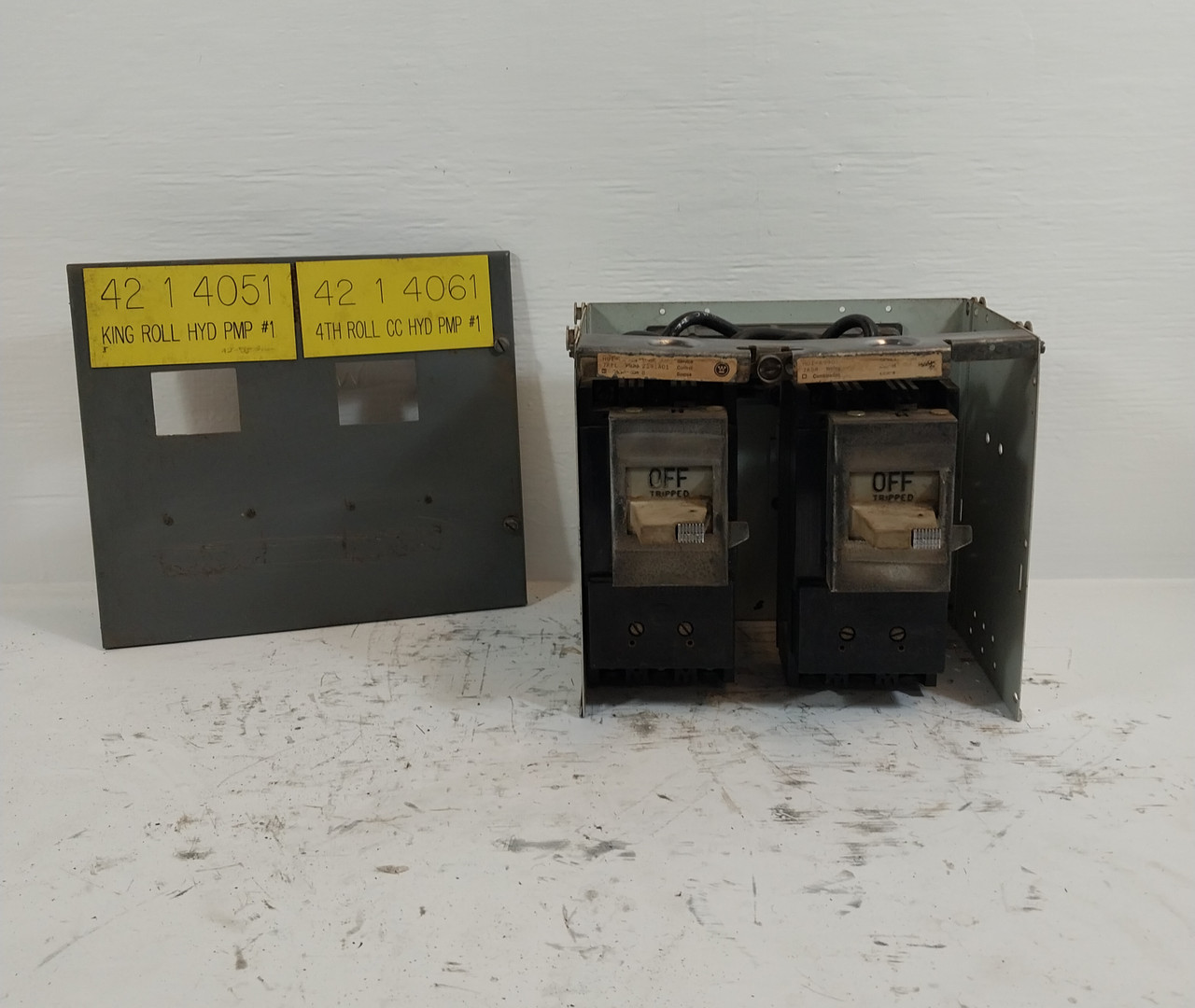 Westinghouse Type W 15 Amp 12" Dual Breaker Feeder MCC Bucket 15A FB TRI-PAC (BJ0513-1)
