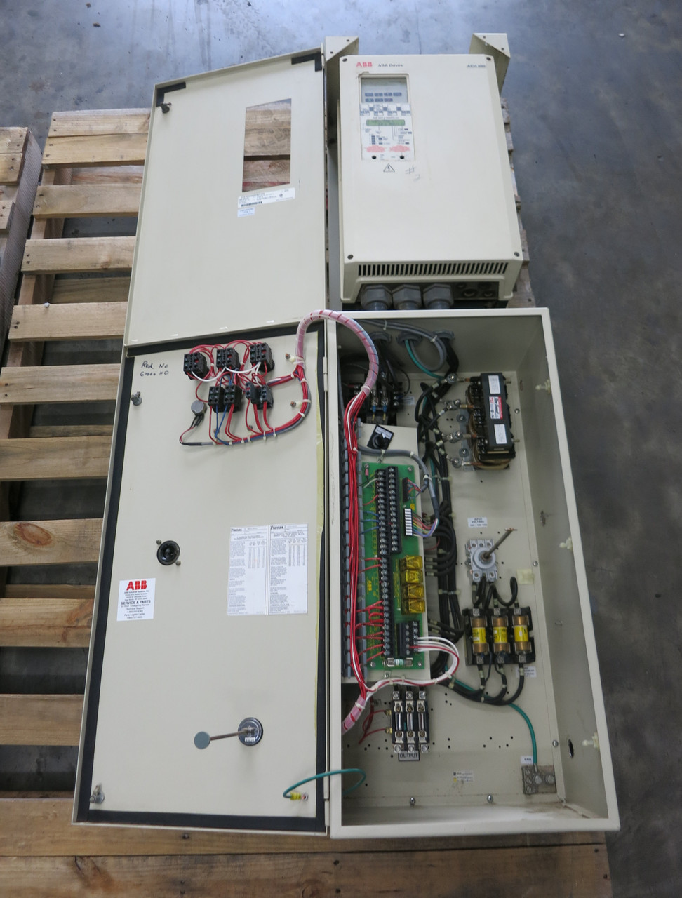 ABB ACH501-030-4-00P2 30HP AC VS Drive 3PH 480V ACH-500 30 HP Bypass 40A (DW5645-1)