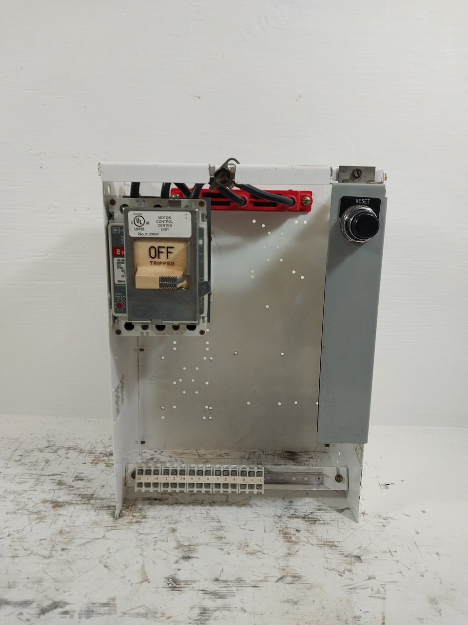 Westinghouse Type W 100 Amp Breaker Feeder MCC Bucket 18" 100A HMCP (BJ0532-1)