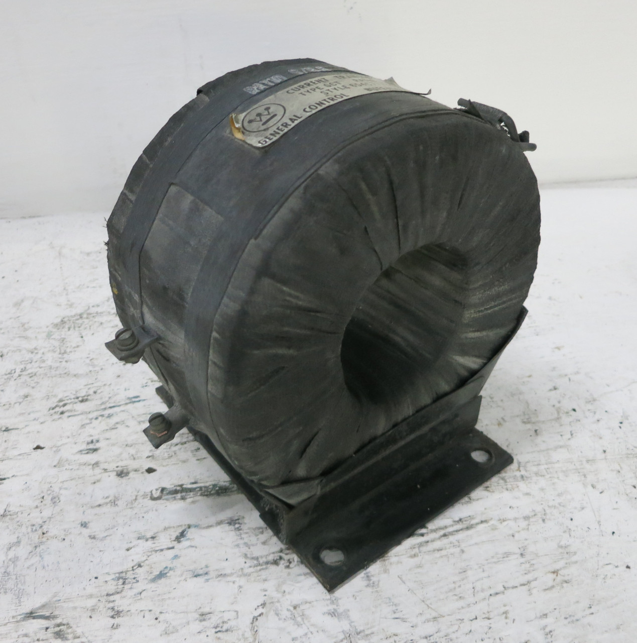 Image of Westinghouse 654C777H01 Type GCT Current Transformer Ratio 9/0.5 A CT 9:0.5 Amp