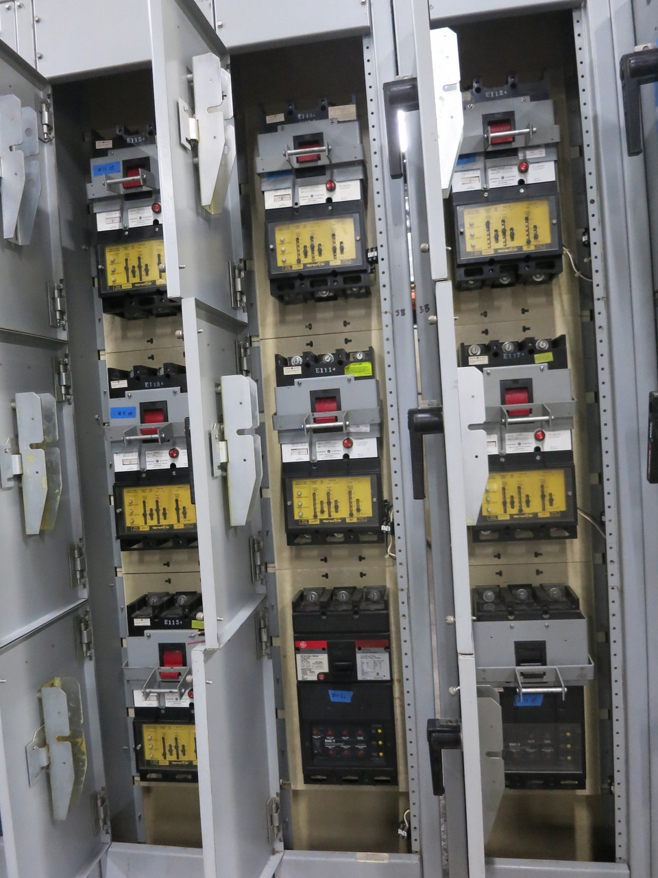 GE 3000A AV-Line Switchboard Breaker Panel 208/120V 3PH 4W 3000