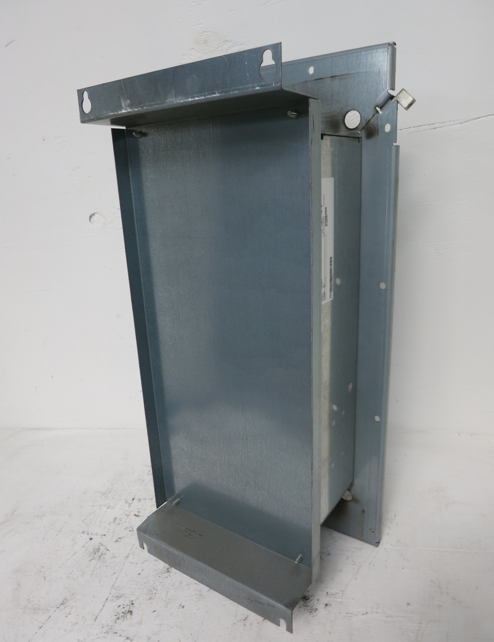 ABB ACX550-U0-125A-4 100 HP AC VS Drive 3PH 480V 125A 100HP ACX-550 (DW5669-1)