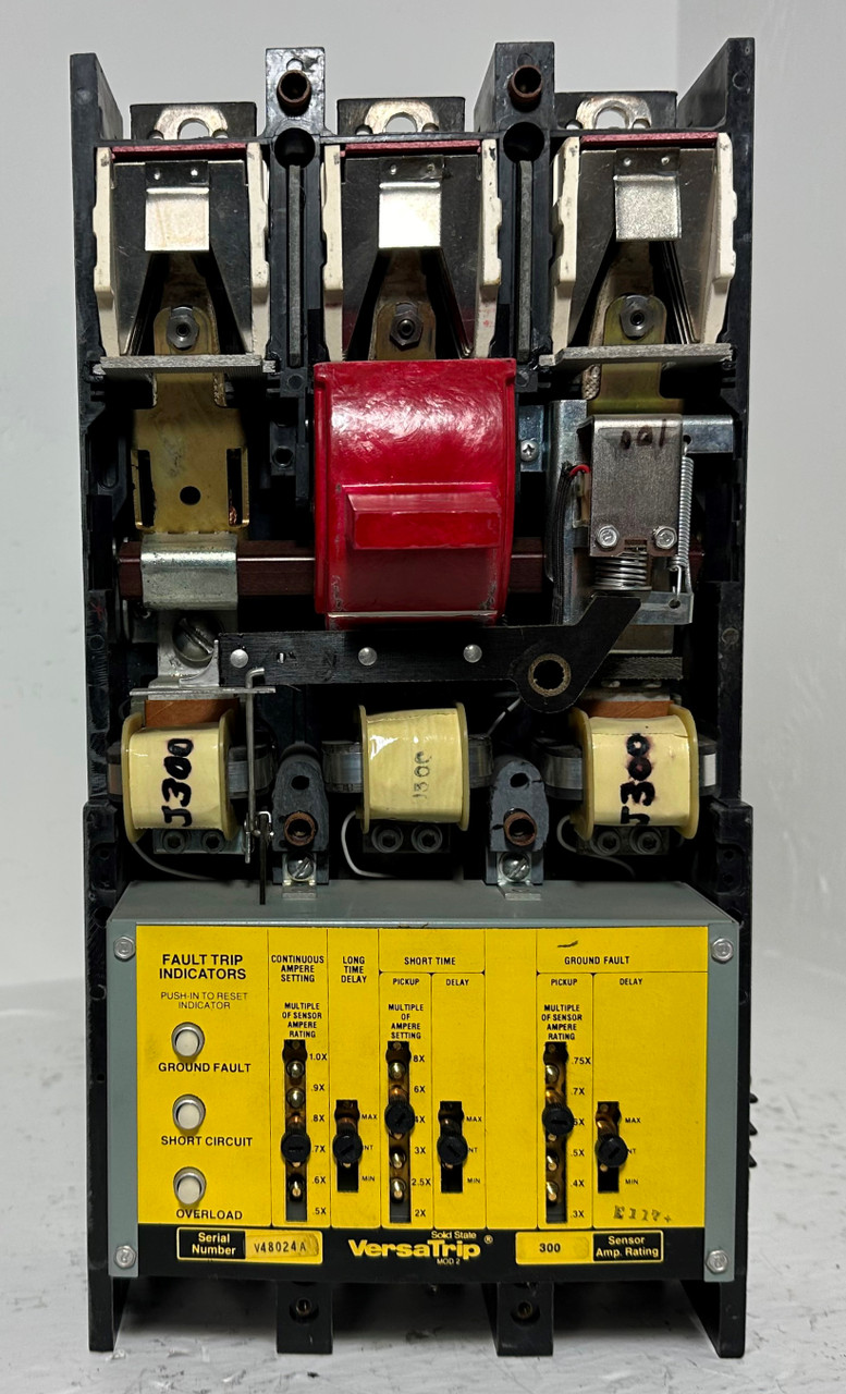 GE THJS3603DGA3 300A LSG Circuit Breaker THJS3603 300 Amp General Electric flaw (EM4846-1)