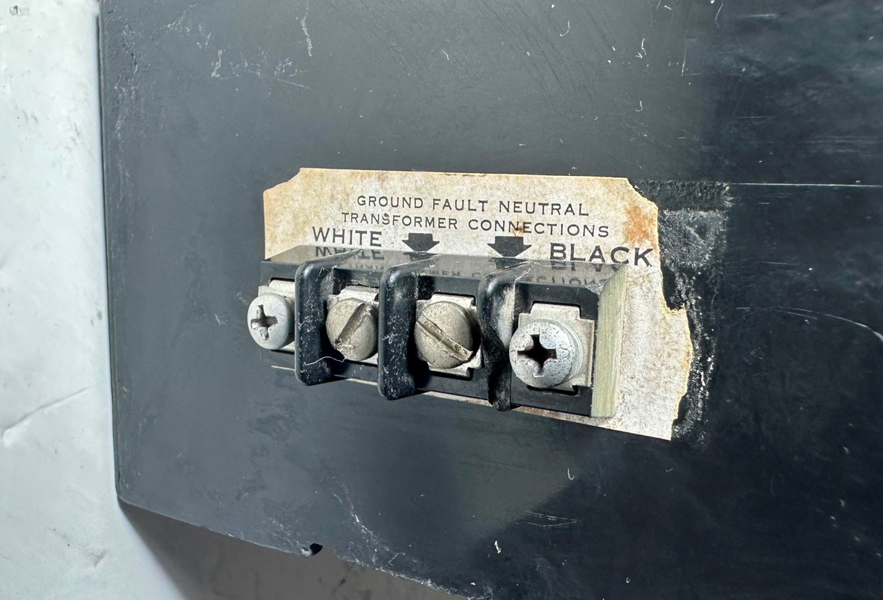 GE THJS3603DGA3 300A LSG Circuit Breaker THJS3603 300 Amp General Electric flaw (EM4846-1)