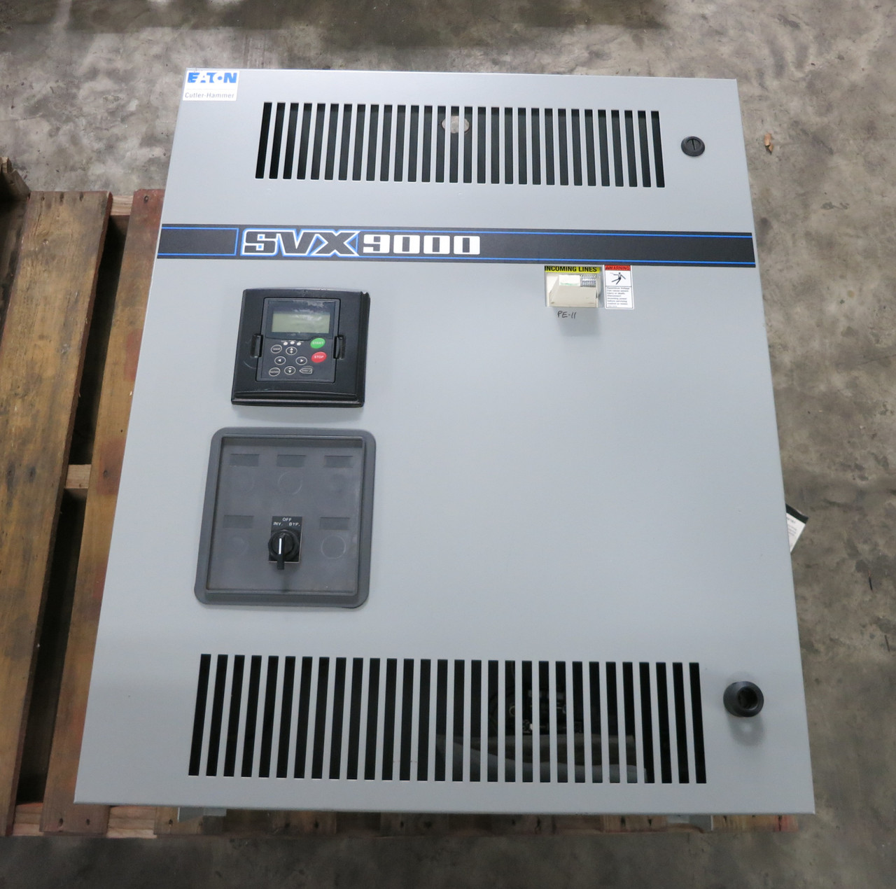 Eaton SVX020A1-4A1B1 25 HP SVX9000 AC VS Drive SVX-9000 25HP 480V Enclosed (DW5692-2)