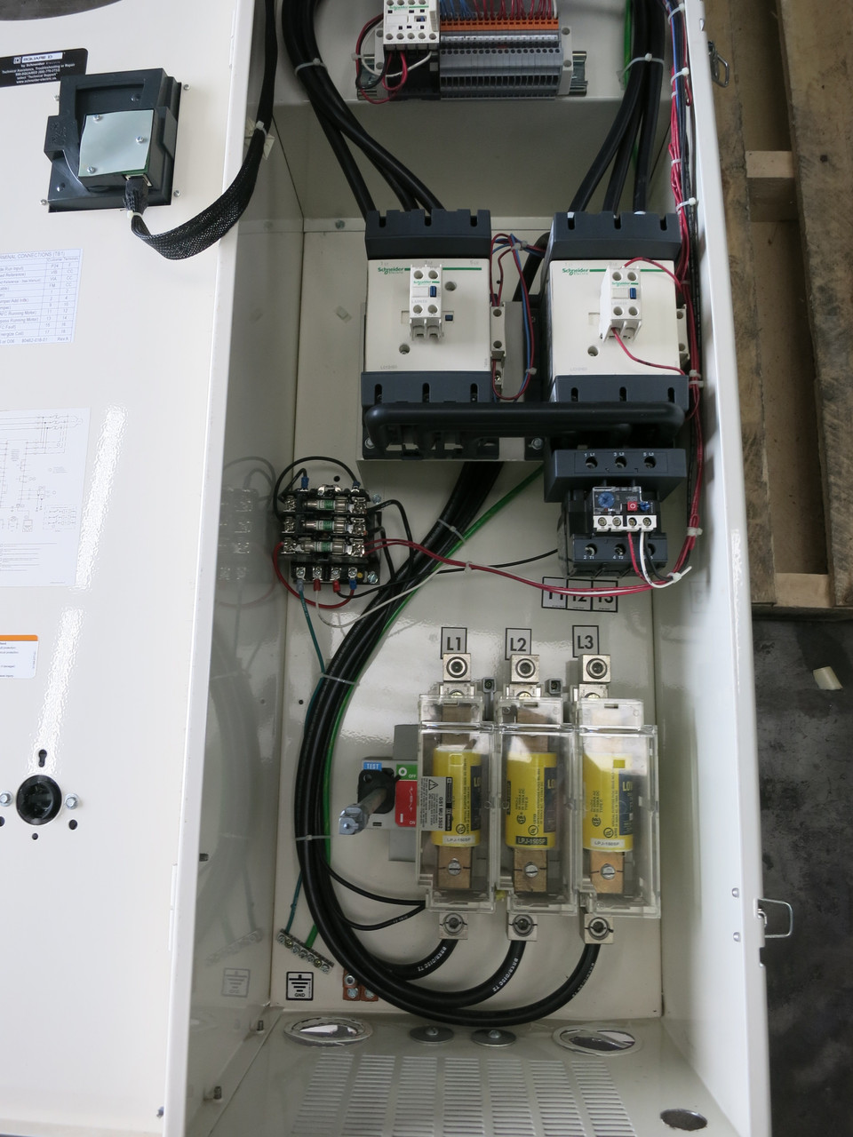 Square D ATV212 S-Flex AC VS Drive Controller 75 HP 460V VFD Enclosed SFD212RG4Y (DW5704-2)