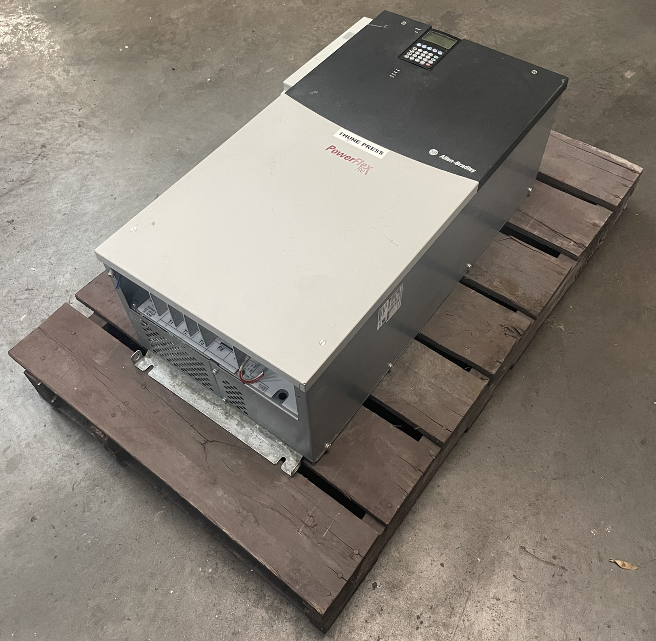 Allen Bradley 20DJ248A3ENNACANE 200 HP PowerFlex 700 AC VS Drive 650V DC Input (PM3222-2)