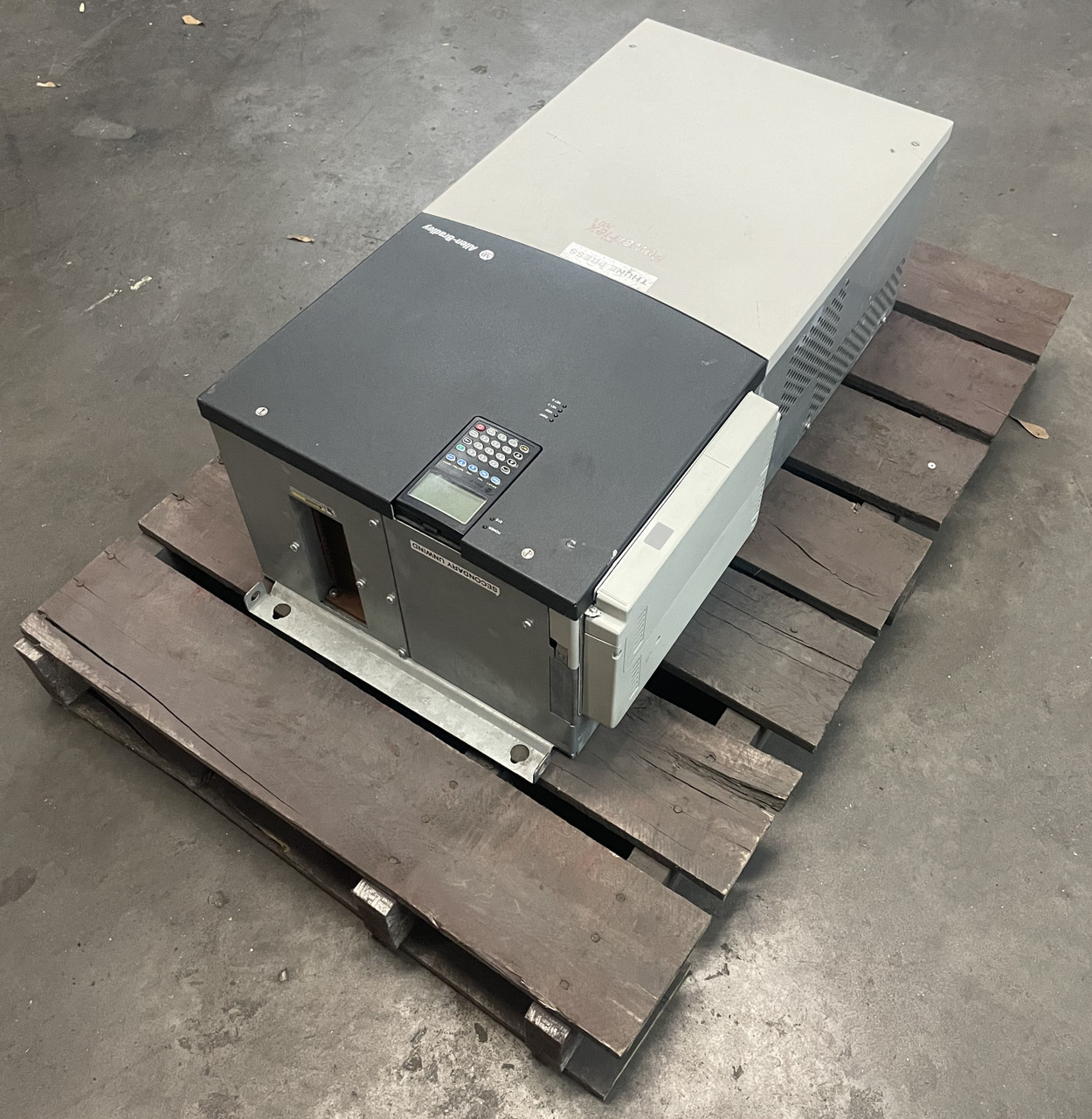 Allen Bradley 20DJ248A3ENNACANE 200 HP PowerFlex 700 AC VS Drive 650V DC Input (PM3222-2)