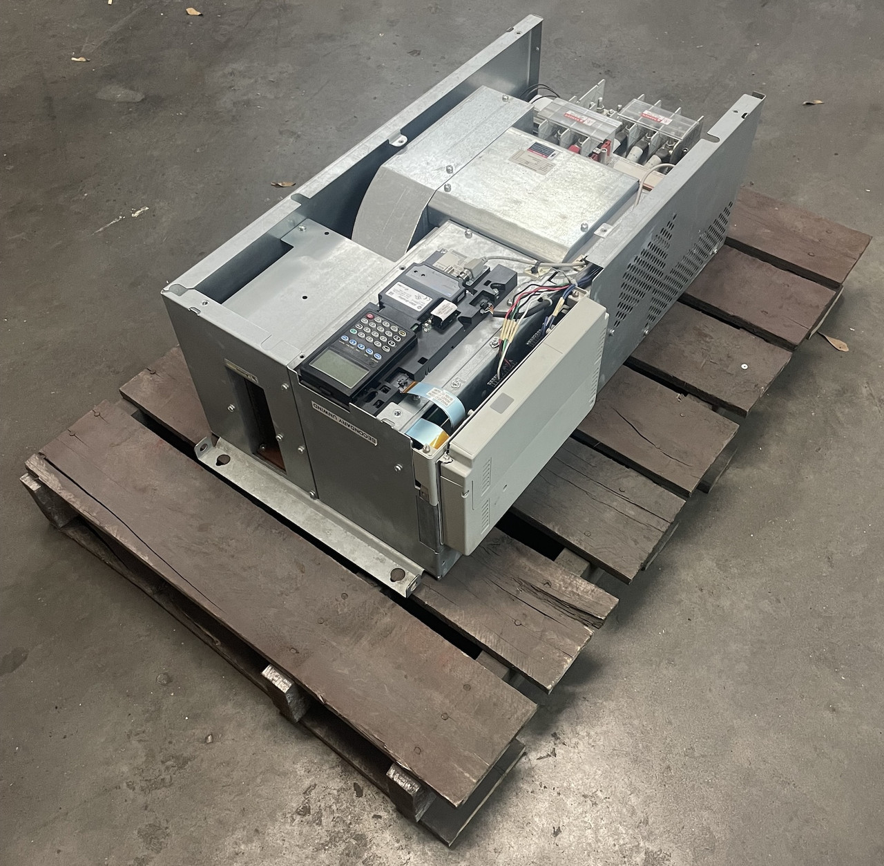 Allen Bradley 20DJ248A3ENNACANE 200 HP PowerFlex 700 AC VS Drive 650V DC Input (PM3222-2)