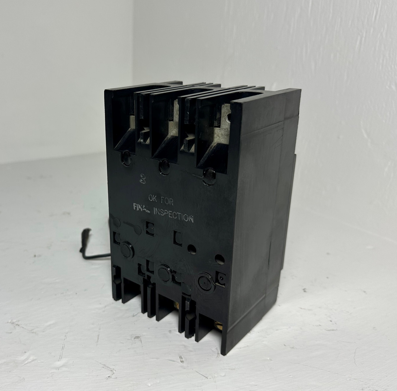 Westinghouse FA3015 15A AB De-Ion Circuit Breaker w/ Aux 600V 3P 37E9975 15 Amp (EM4871-1)