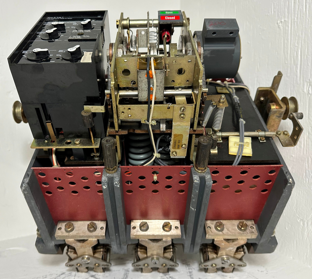 Westinghouse SPB 65 1200A LSI Drawout Circuit Breaker w 1000 Amp Plug & Shunt MO (EM4897-1)