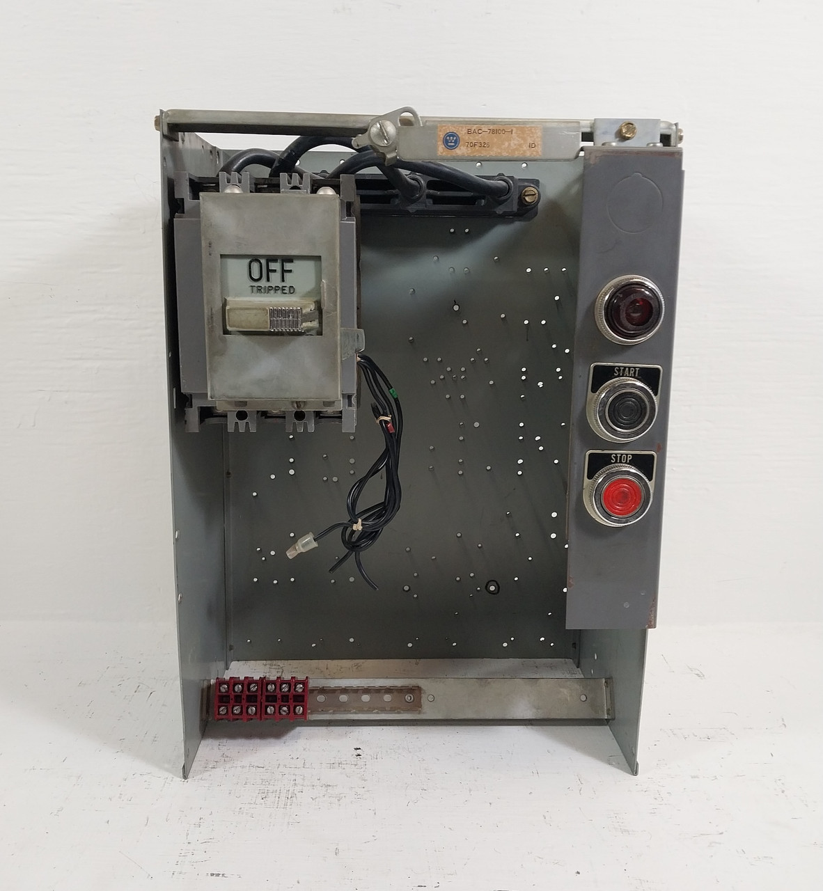 Westinghouse Type W 70 Amp 18" Breaker Feeder MCC Bucket 70A HFB (BJ0583-2)