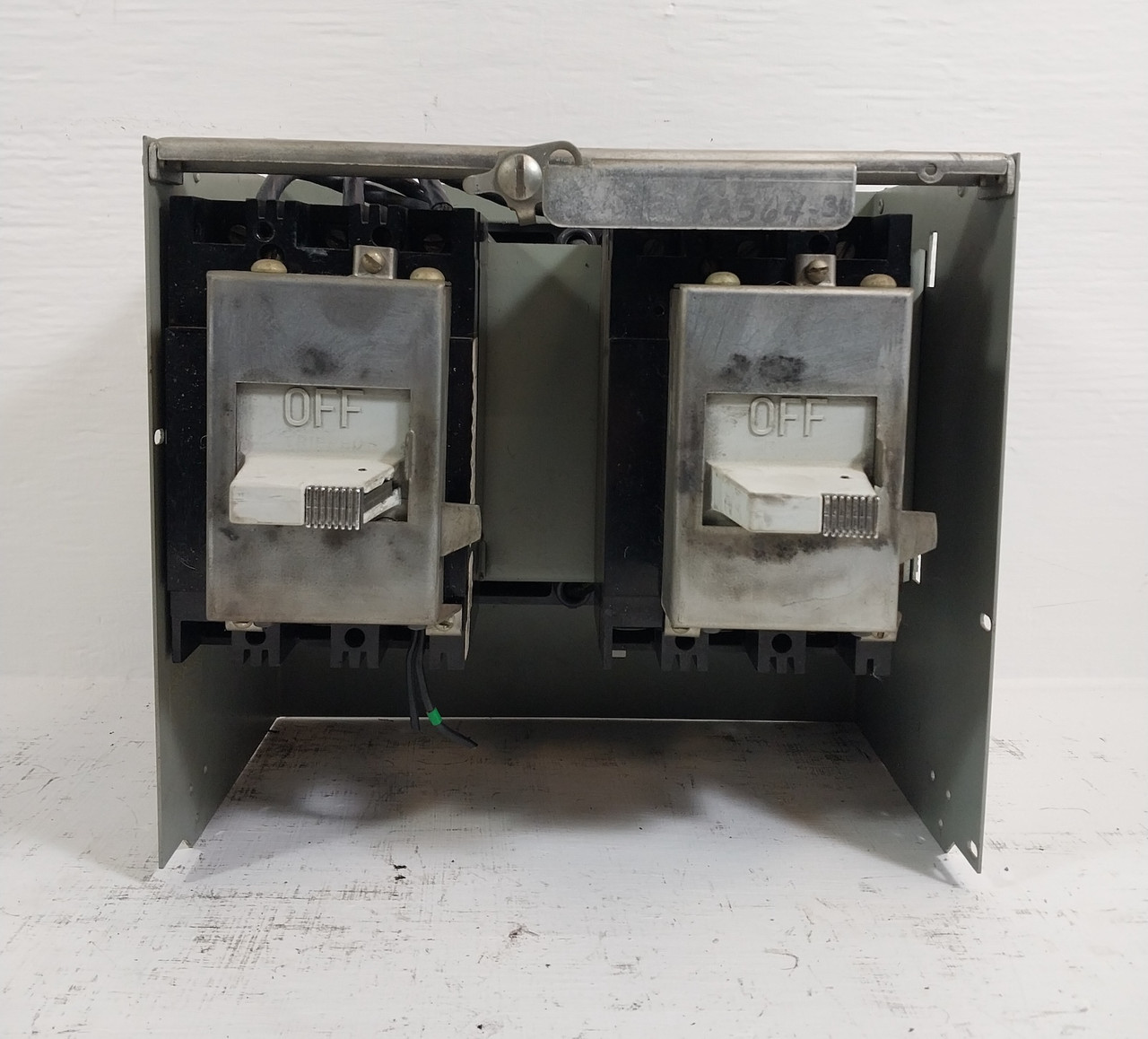 Westinghouse Type W 30/15 Amp 12" Breaker Type Dual Feeder MCC Bucket 30A/15A (BJ0595-1)