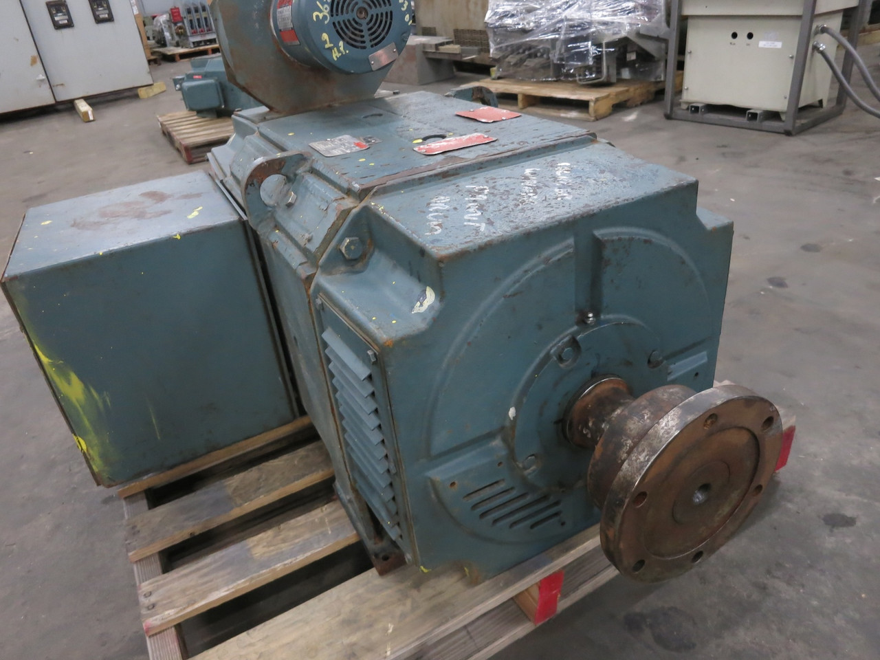 Reliance Electric B4010ATZ 75 HP DC Motor Super RPM 500/800 500 VDC DP 127A 500V (DW5799-2)