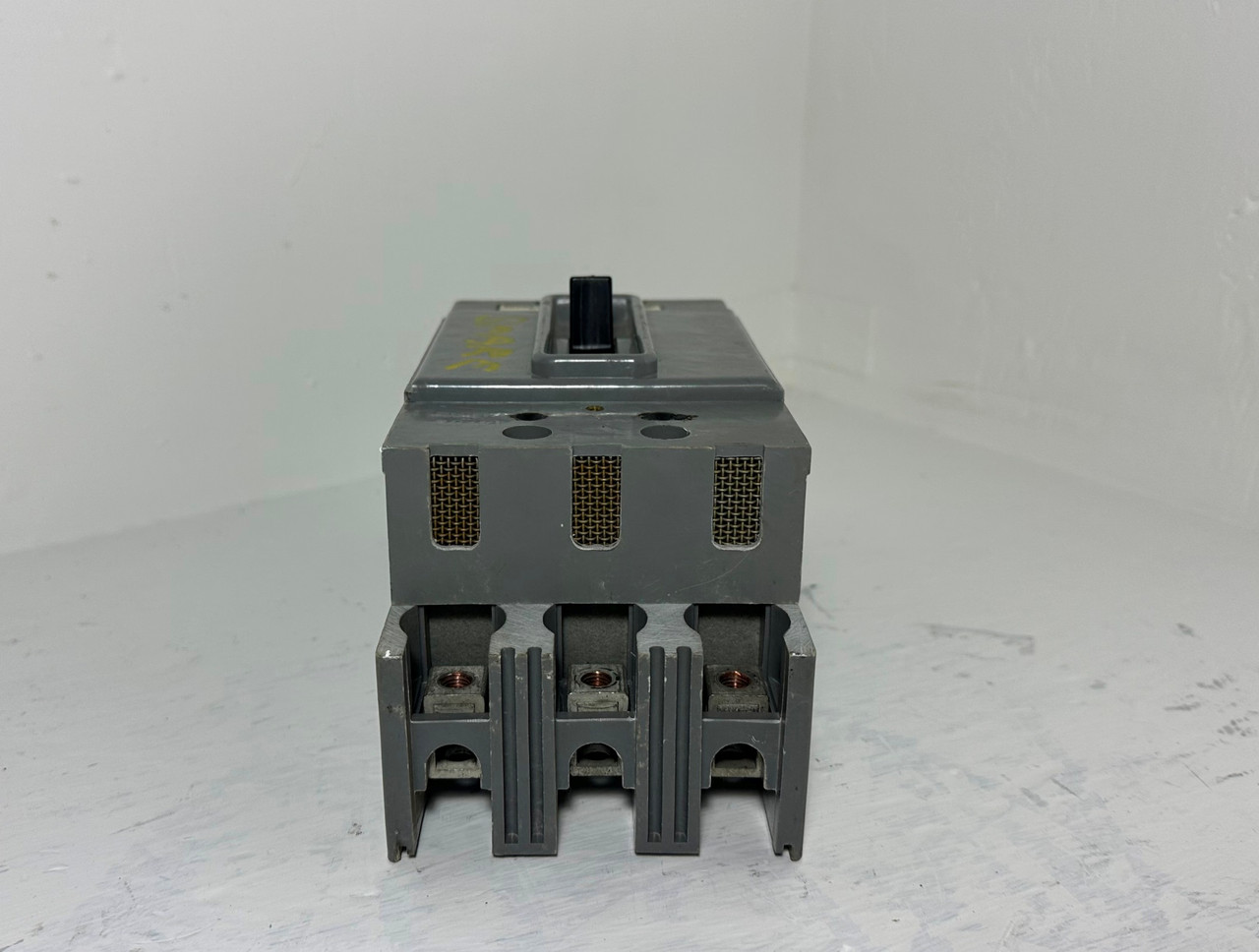 Westinghouse HF3030 30A AB De-Ion Circuit Breaker Mark 75 HF Frame 600V 30 Amp (EM4913-3)